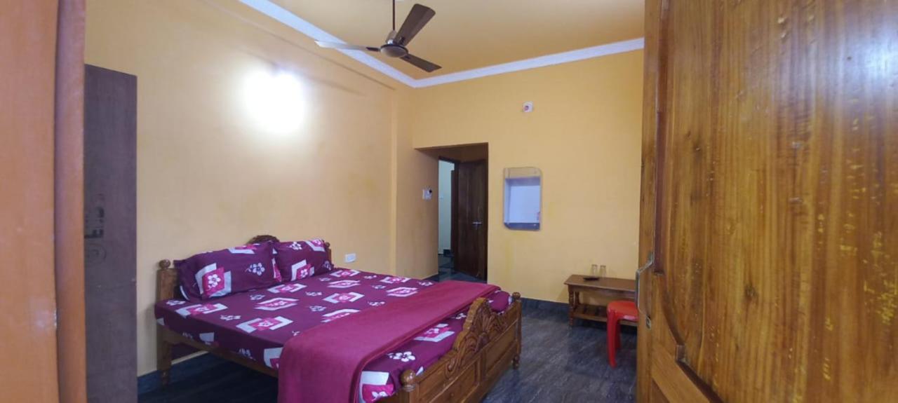 Goroomgo Neelachal Holiday Nibasa Puri Near Sea Beach Area - Perfect Location With Excellent Service Awarded エクステリア 写真